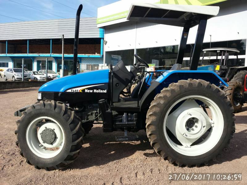 TRATOR NEW HOLLAND TL 65 - 4X4  (DIE 1213) ANO 2002- VENDIDO