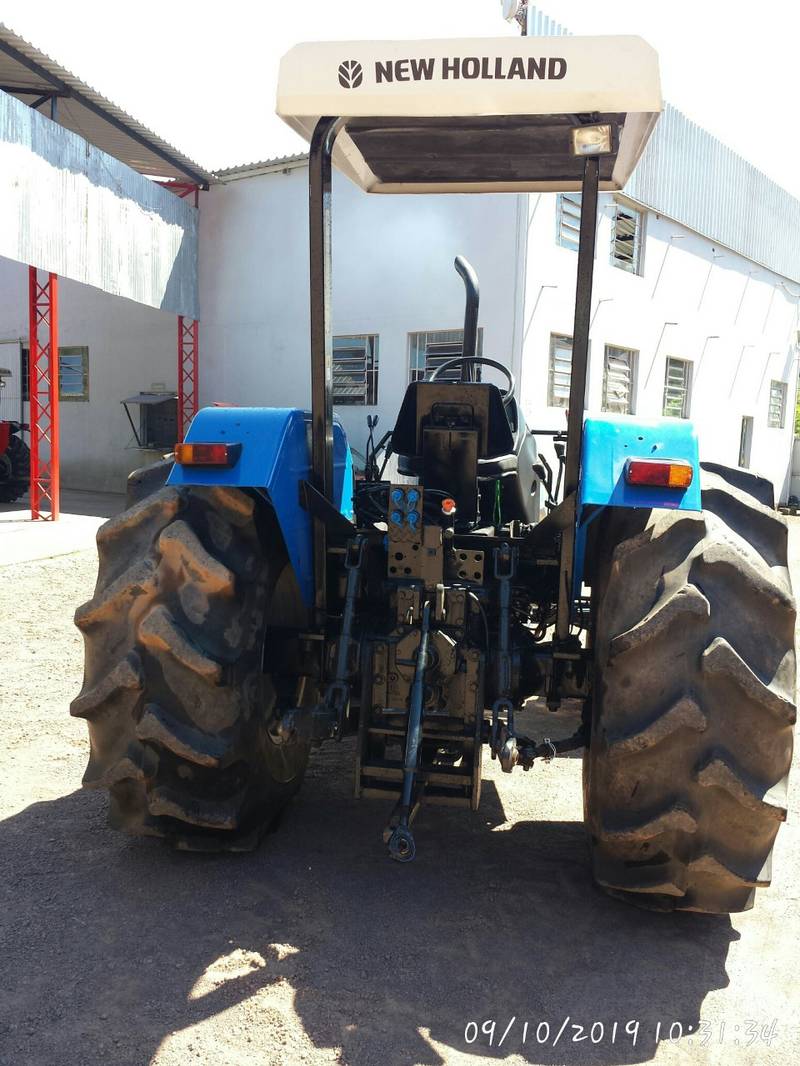 TRATOR NEW HOLLAND - TL 95 - ANO 2004 